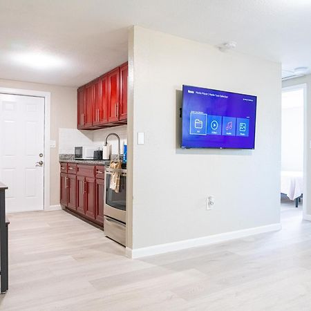 University Serenity Suites Tampa Buitenkant foto