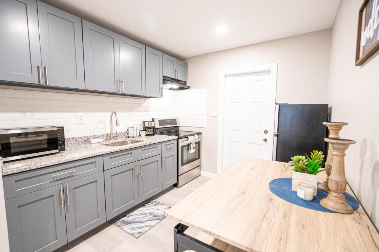 University Serenity Suites Tampa Buitenkant foto