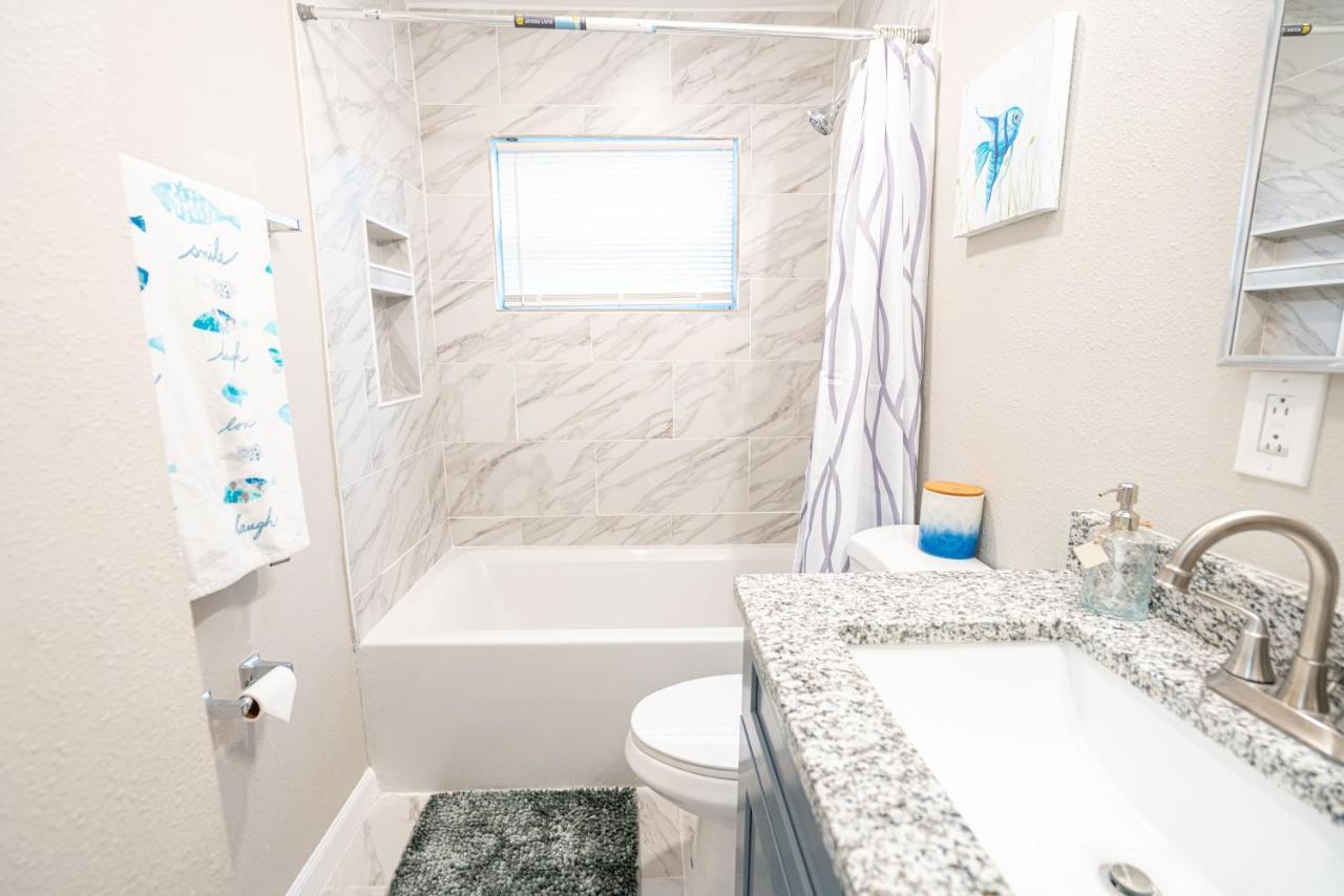 University Serenity Suites Tampa Buitenkant foto