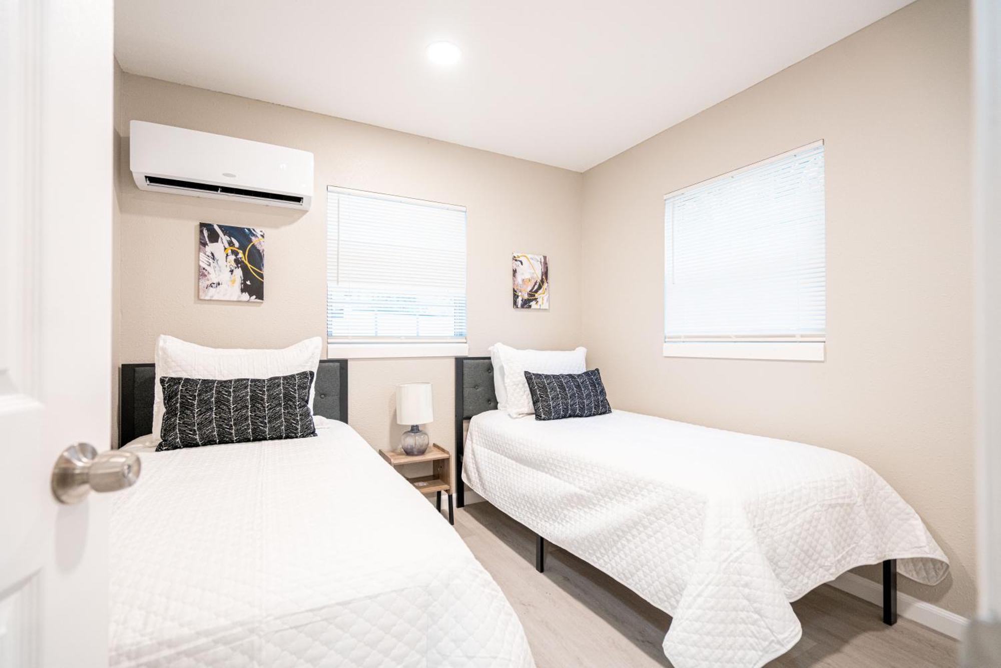 University Serenity Suites Tampa Buitenkant foto